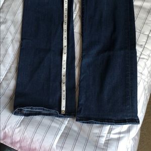 J Brand slim boot classic blue jean EUC